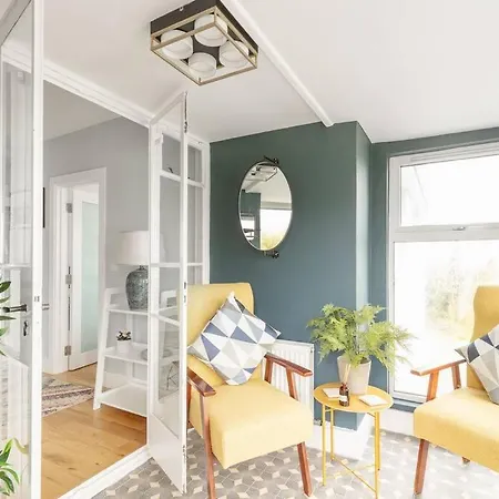 Beautiful Modern In 5 Min Walk To Town Ferienhaus Dingle