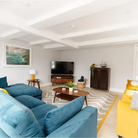 Ferienhaus Beautiful Modern In 5 Min Walk To Town Dingle