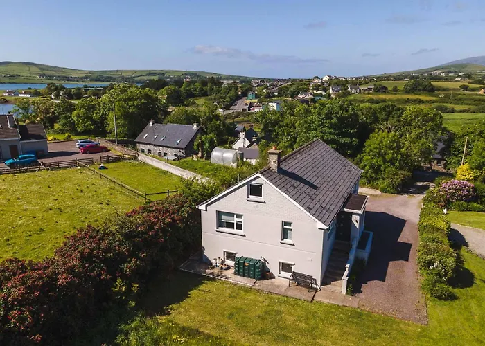 Beautiful Modern In 5 Min Walk To Town